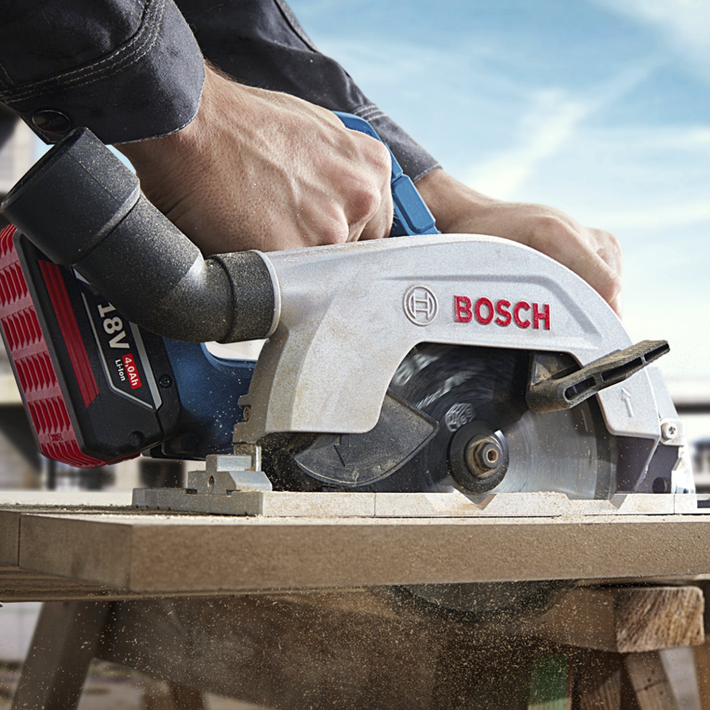 Sierra Circular Inalámbrica Para Madera Bosch Gks 185-li Con Disco